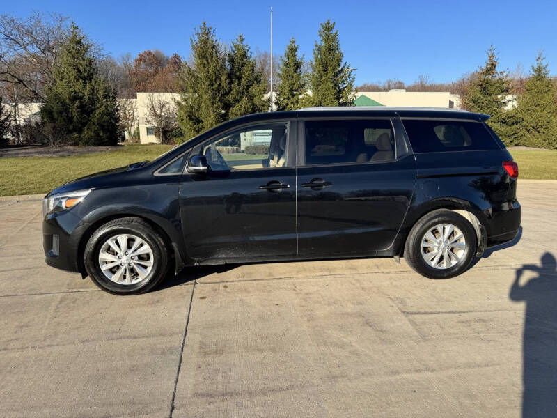2016 Kia Sedona LX