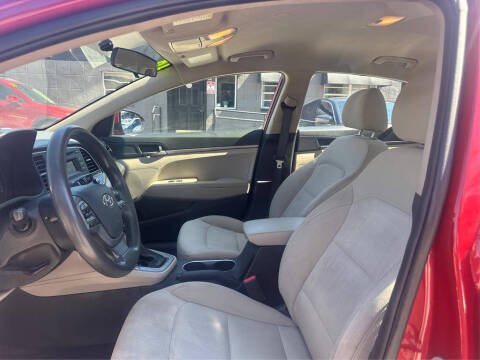 2018 Hyundai Elantra