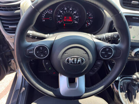 2017 Kia Soul +