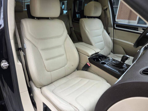 2015 Volkswagen Touareg V6 Executive