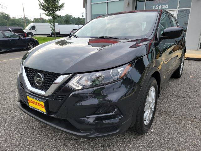 2021 Nissan Rogue Sport S's photo
