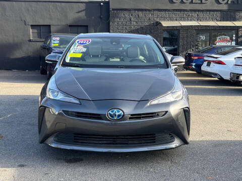 2022 Toyota Prius LE