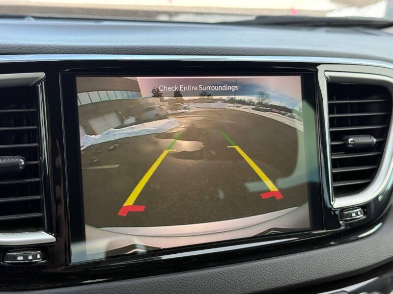 2022 Chrysler Pacifica Touring L