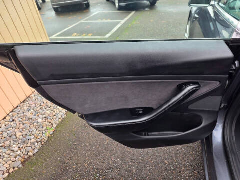 2018 Tesla Model 3 Mid Range