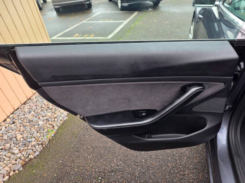 2018 Tesla Model 3 Mid Range