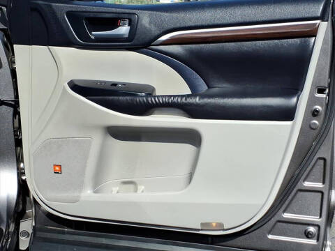 2016 Toyota Highlander