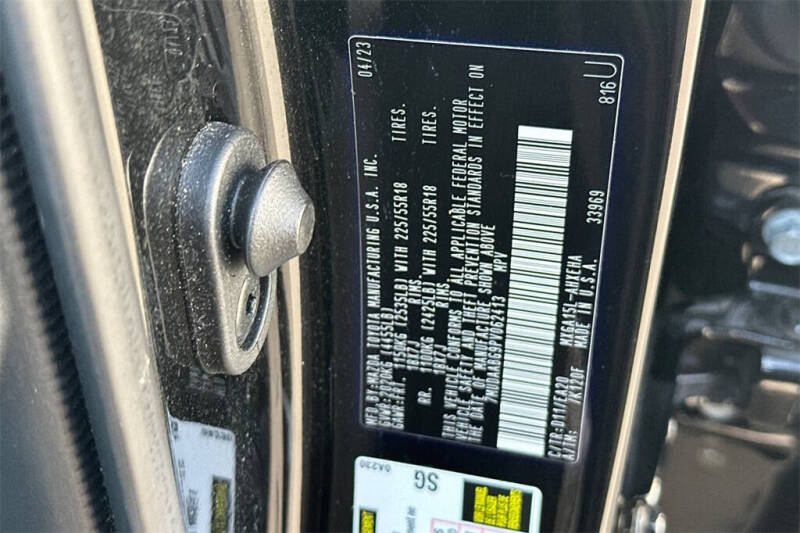 2023 Toyota Corolla Cross XLE