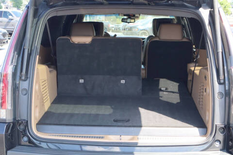 2018 Cadillac Escalade ESV Platinum