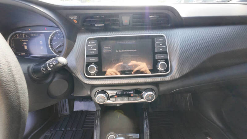 2020 Nissan Kicks SV