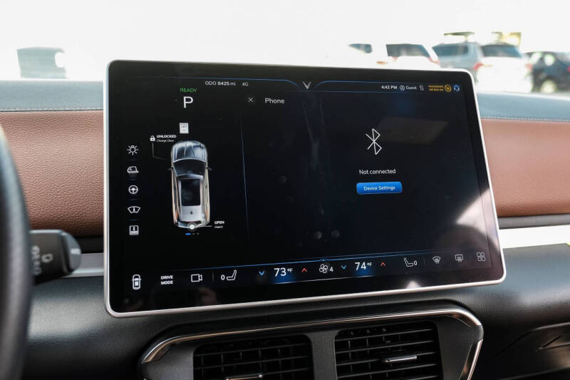 2024 VinFast VF8 Plus