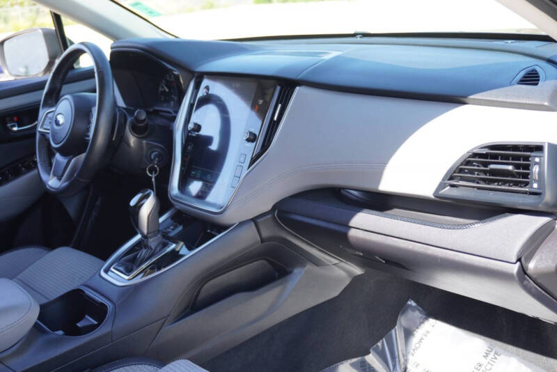 2023 Subaru Outback Premium