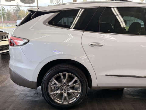 2023 Buick Enclave Essence