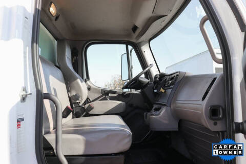 2019 Freightliner M2 106