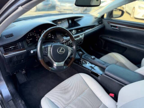 2015 Lexus ES 350 Crafted Line