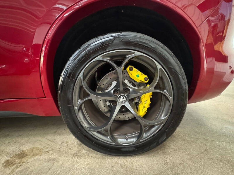 2018 Alfa Romeo Stelvio Quadrifoglio