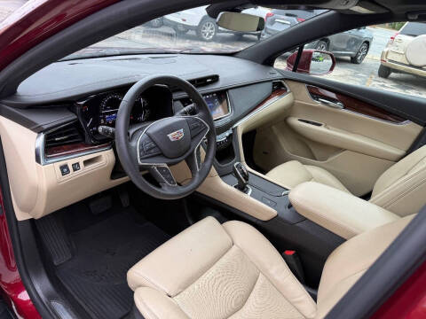 2017 Cadillac XT5 Luxury