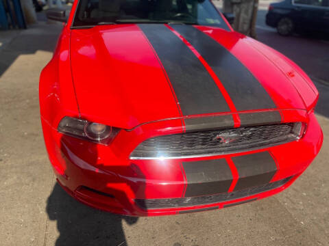 2013 Ford Mustang V6