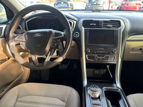 2019 Ford Fusion SE