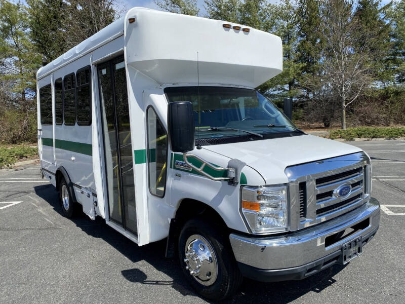 2013 Ford E-350