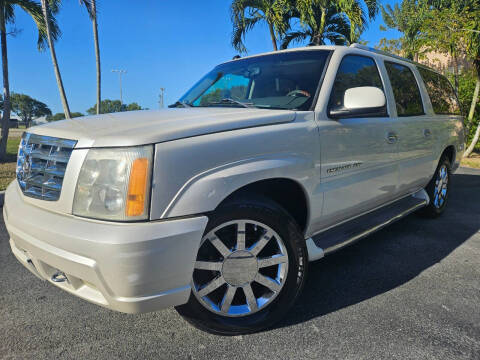 2005 Cadillac Escalade ESV for sale at VAN TRUCK CENTER in Miami FL