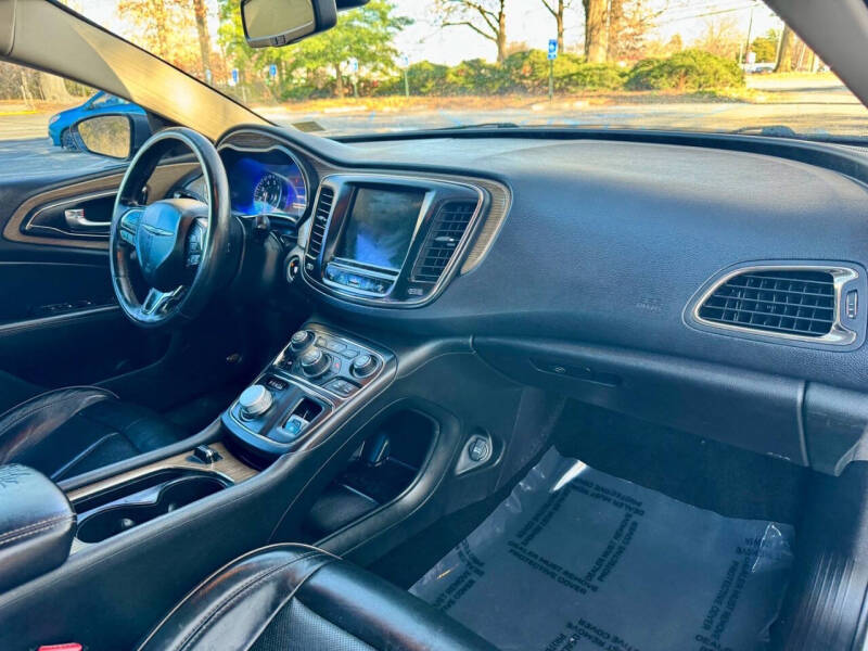 2015 Chrysler 200 C