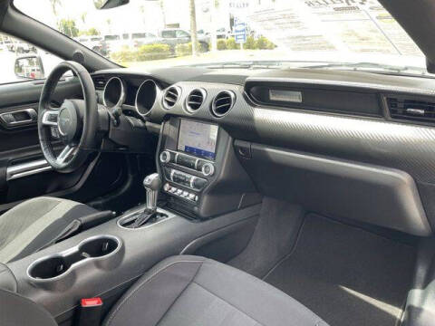 2022 Ford Mustang EcoBoost
