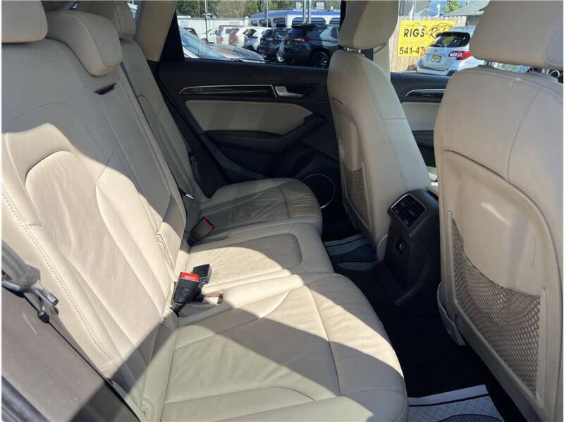 2016 Audi Q5 2.0T quattro Premium Plus
