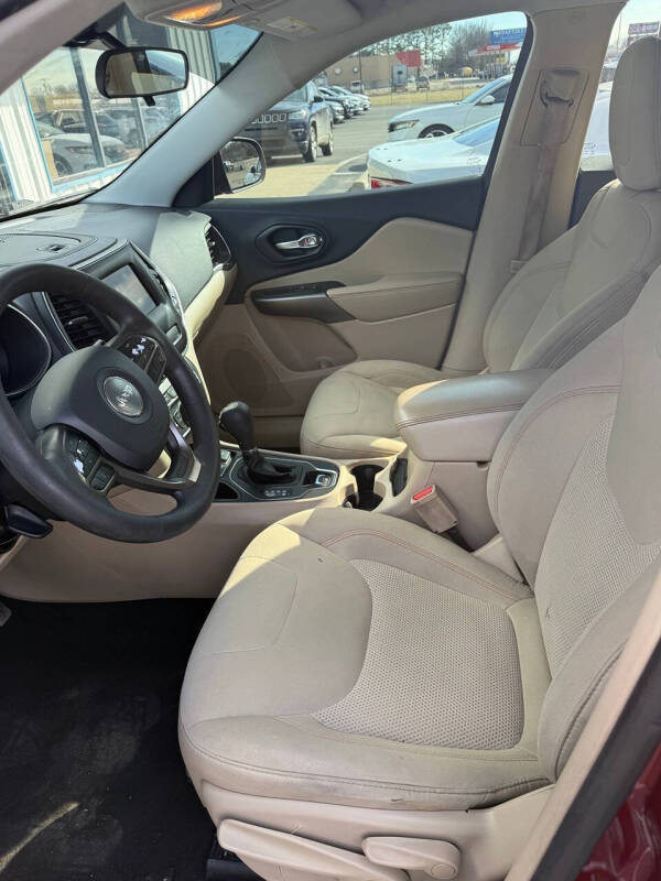 2020 Jeep Cherokee Latitude