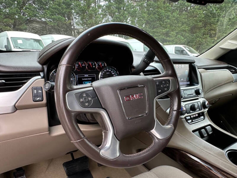 2017 GMC Yukon XL SLE