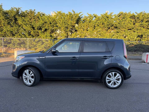 2014 Kia Soul +