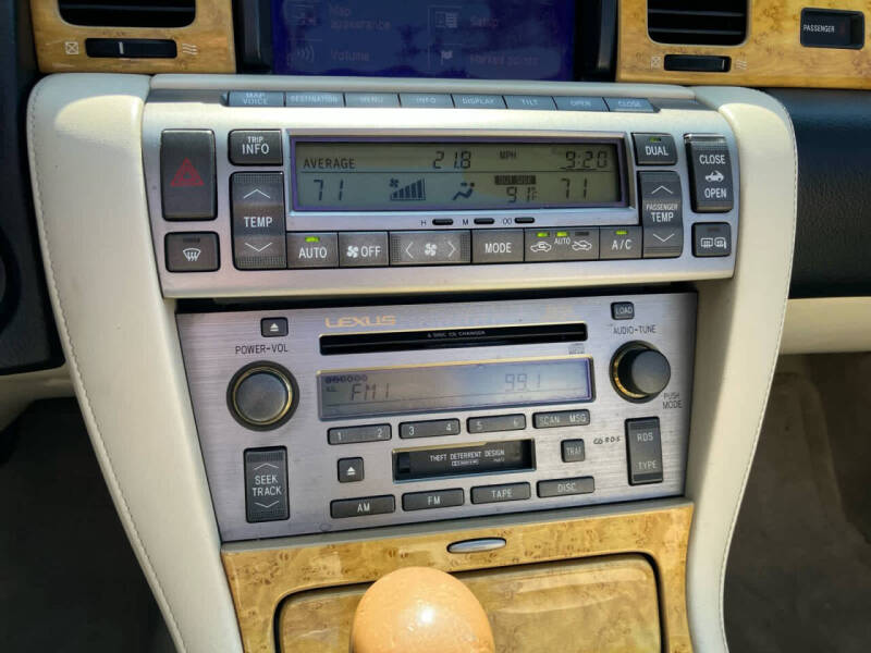 2004 Lexus SC 430