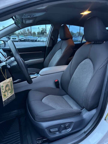 2019 Toyota Camry LE