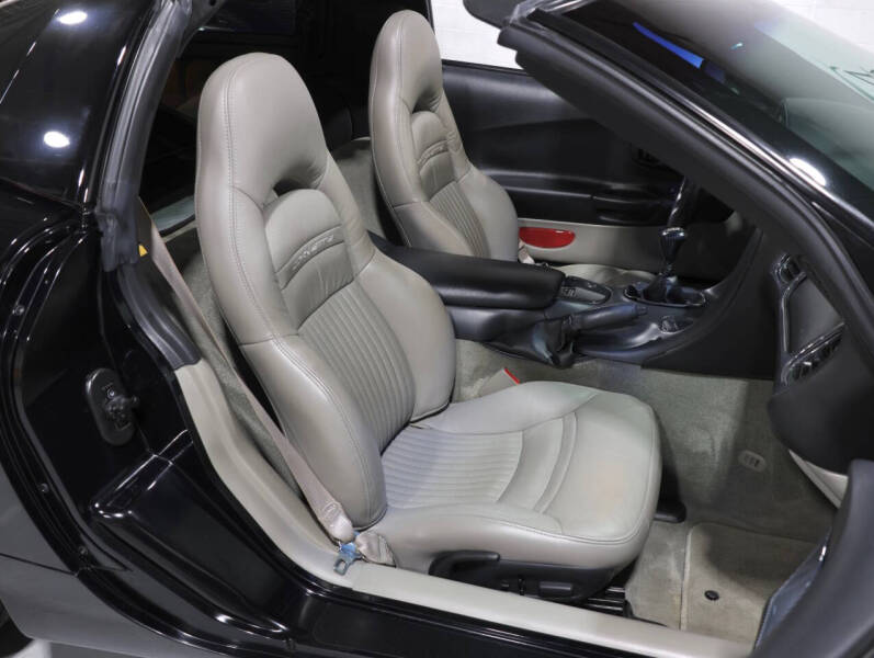 2004 Chevrolet Corvette