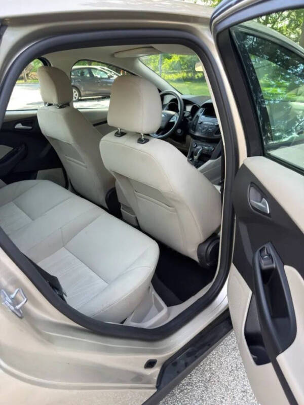2017 Ford Focus SE