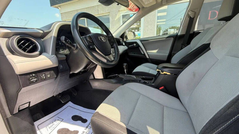 2017 Toyota RAV4 XLE