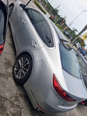 2017 Kia Cadenza