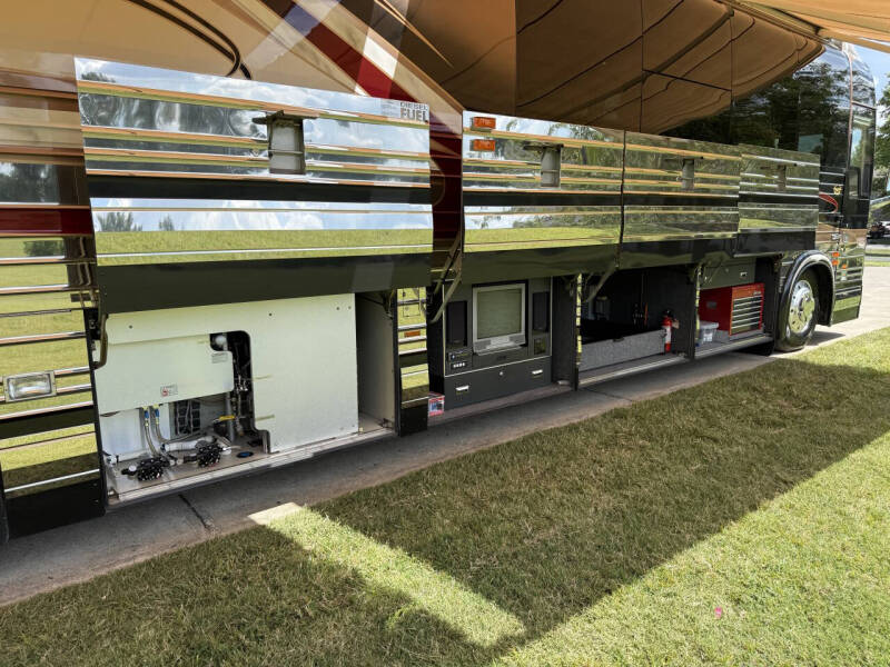 2001 Prevost Marathon