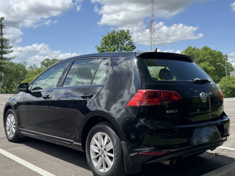 2016 Volkswagen Golf TSI S
