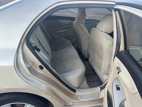 2013 Toyota Corolla LE