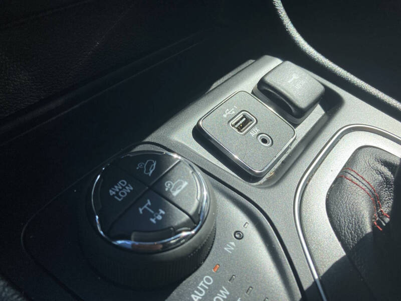 2022 Jeep Cherokee Trailhawk