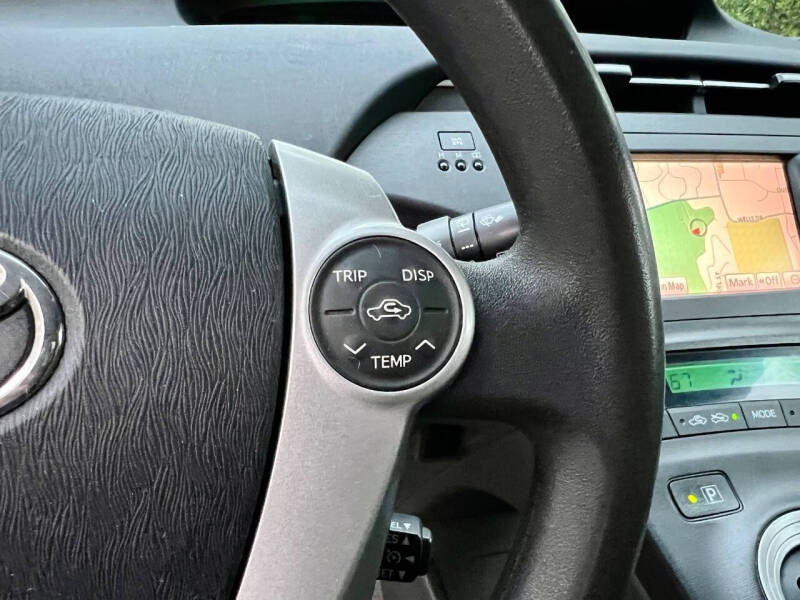 2010 Toyota Prius III