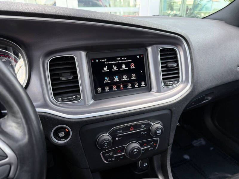2019 Dodge Charger SXT