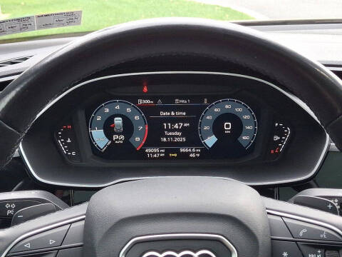 2022 Audi Q3 quattro S line Premium 45 TFSI