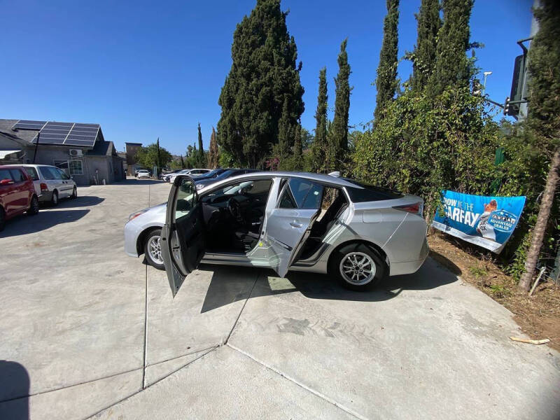 2016 Toyota Prius Two