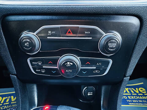 2016 Dodge Charger SXT