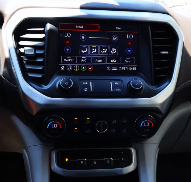 2020 GMC Acadia SLT