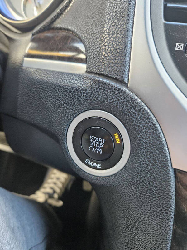 2014 Chrysler 300 C