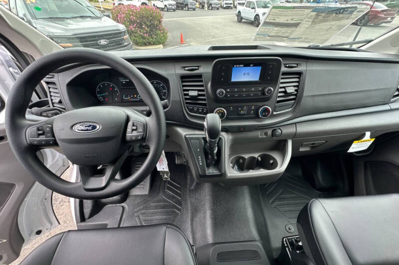 2025 Ford Transit