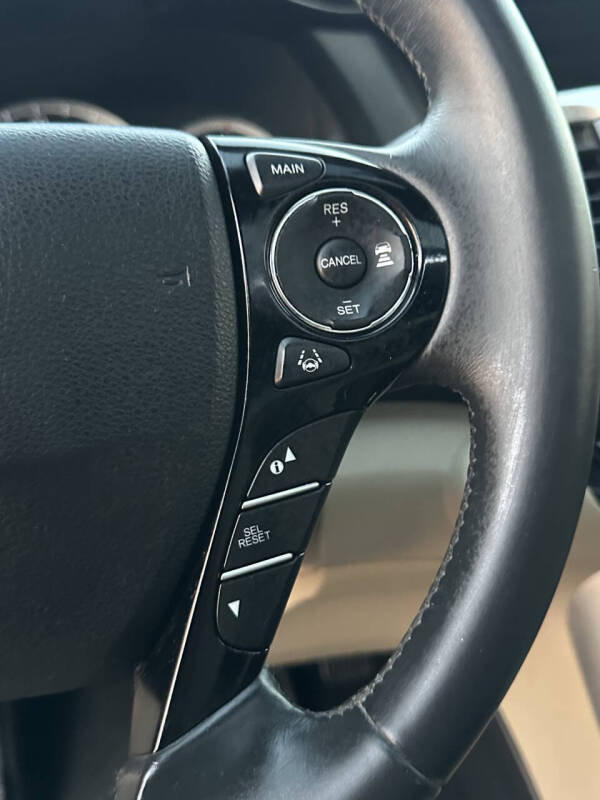 2016 Honda Accord EX-L V6 w/Navi w/Honda Sensing