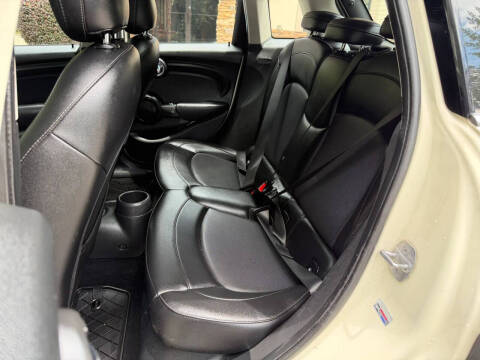 2015 MINI Hardtop 4 Door Cooper